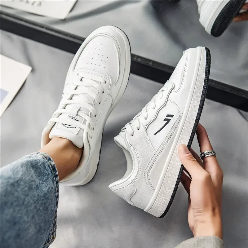 STRYDER LOW-TOP SNEAKERS
