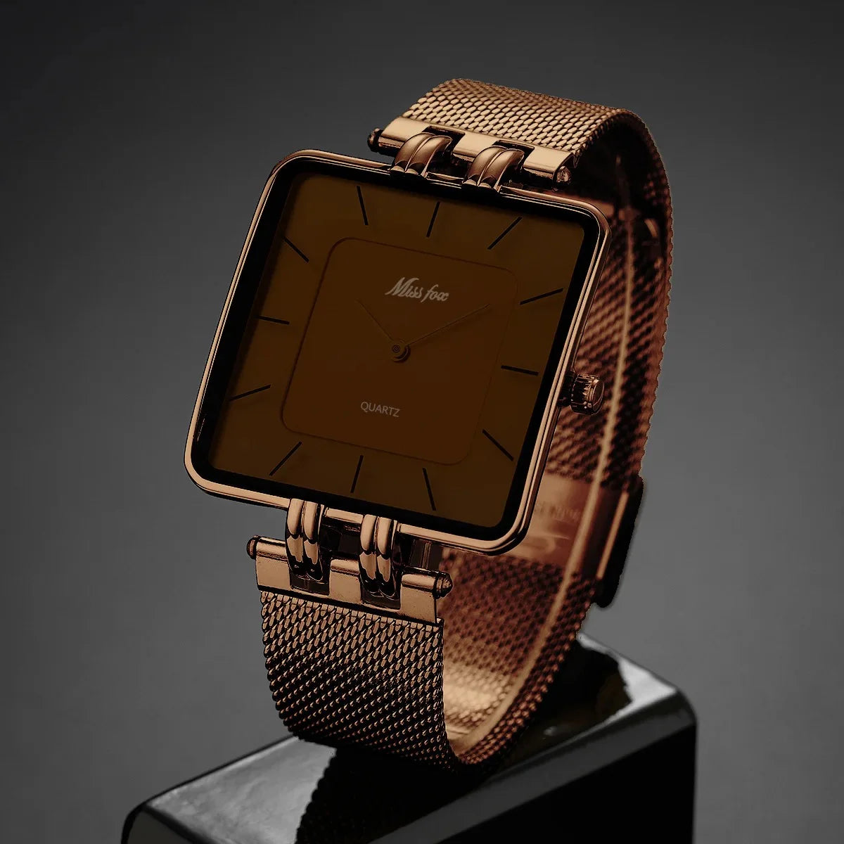 VALDOR SQUARE WATCH