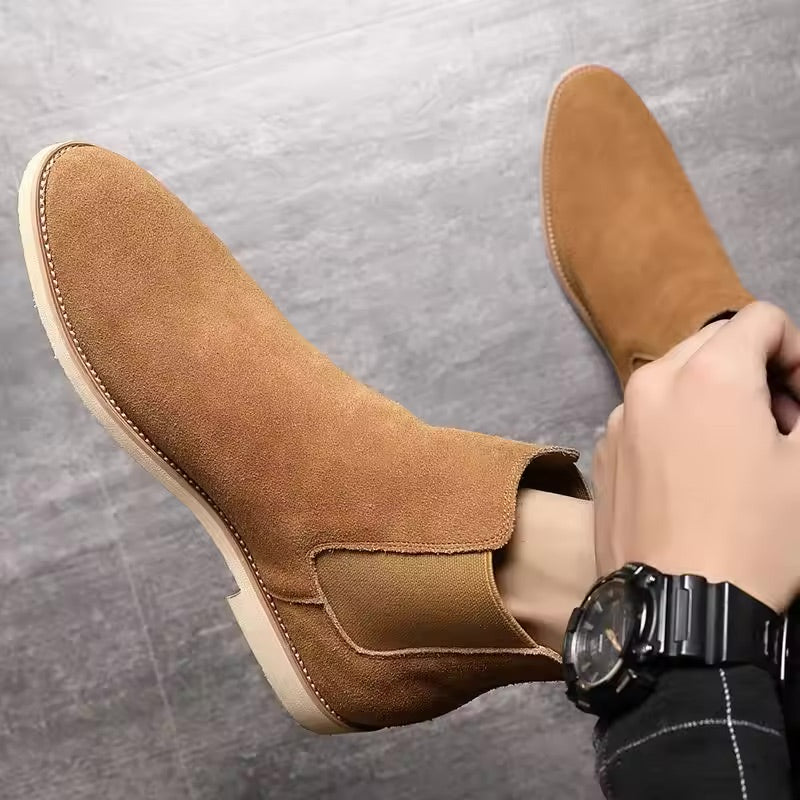 CHELSEA BOOTS