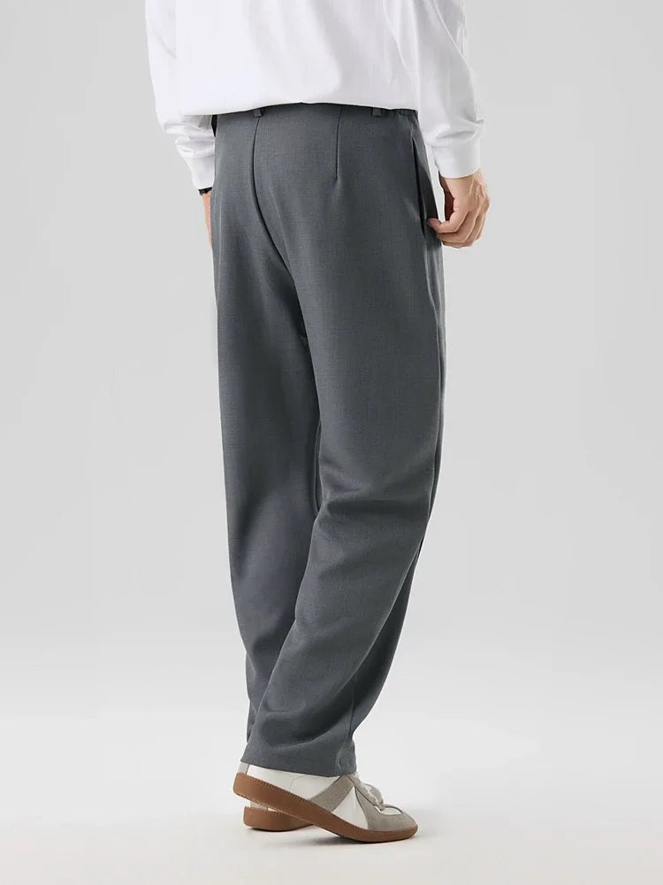 CLASSICFLOW CASUAL PANTS