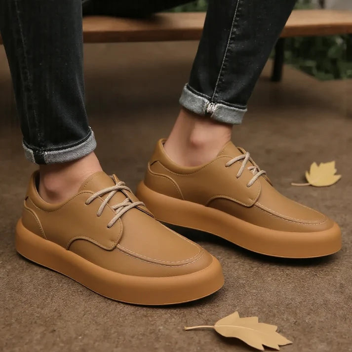 SAHARA LEATHER SHEAKERS